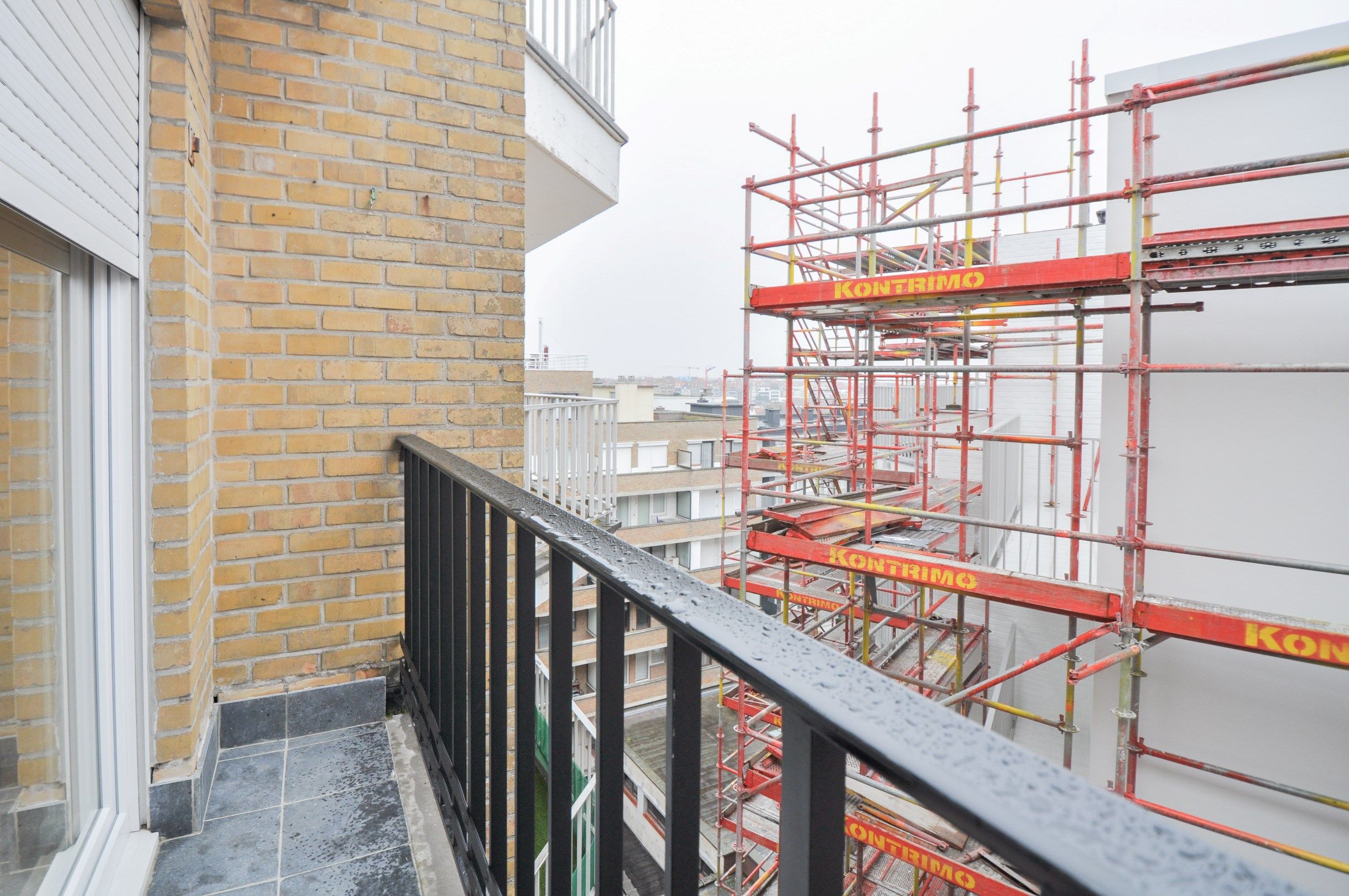 Volledig gerenoveerd appartement met frontaal zeezicht. foto 19