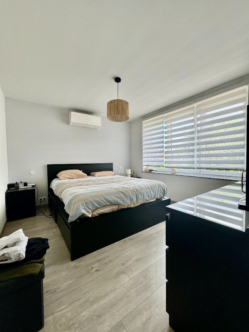 Te koop halfopen woning met garage foto 15