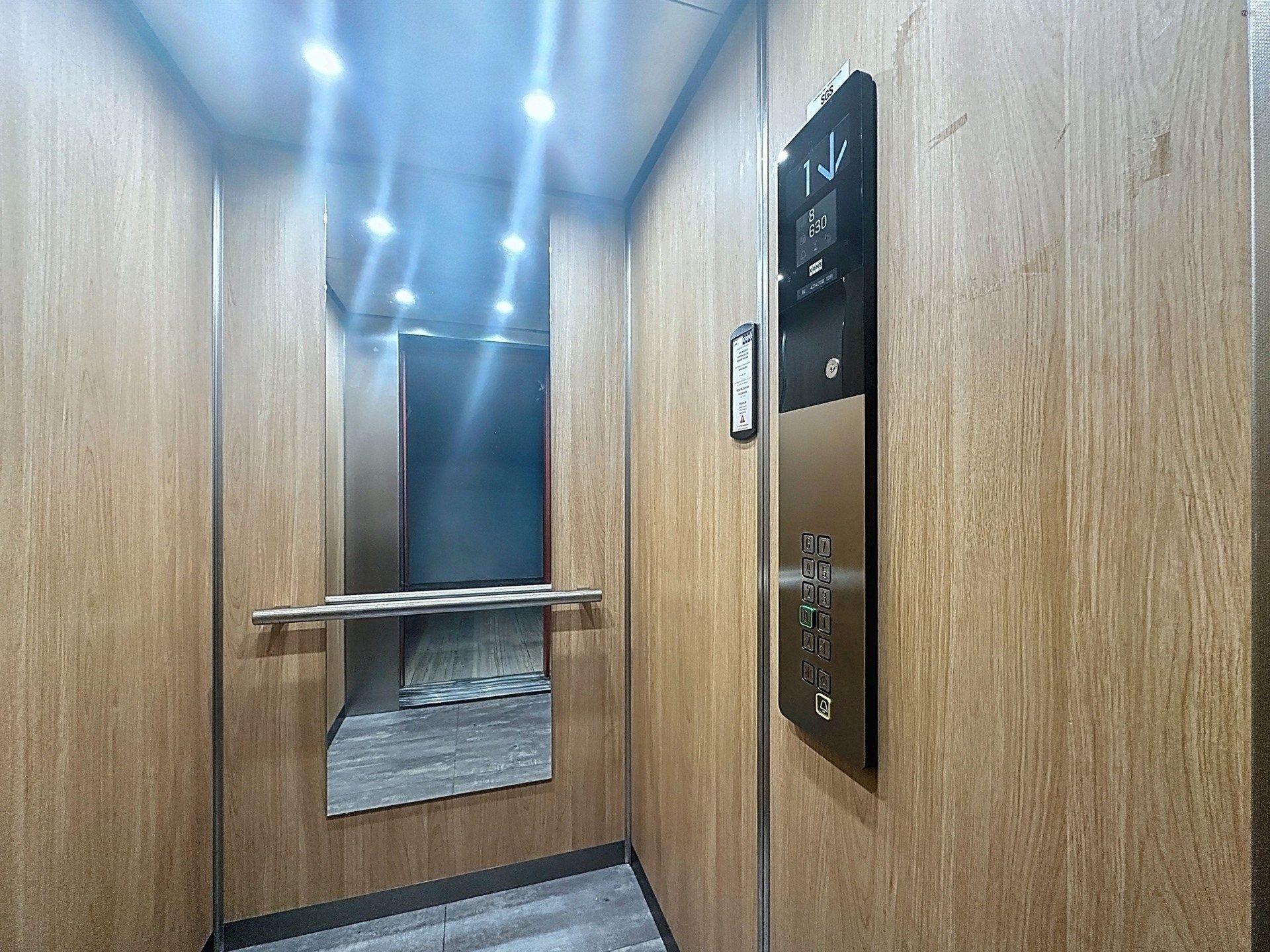 Prachtig 2-slaapkamer appartement met 40m² terras foto 15