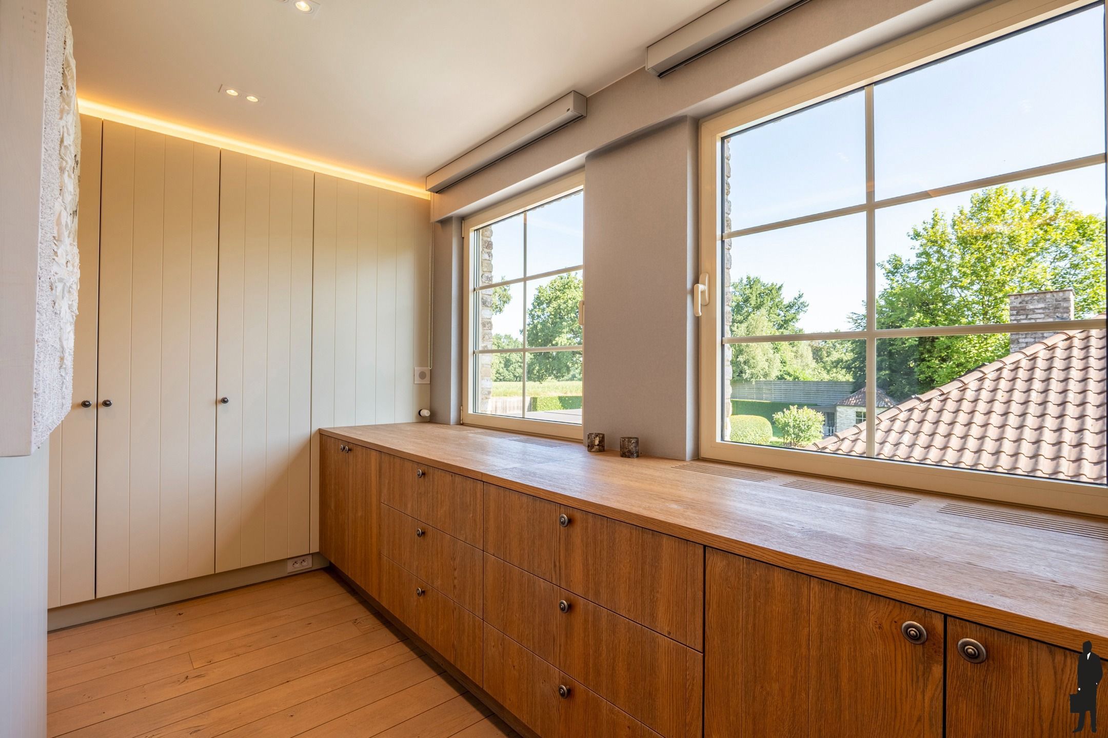 Uitzonderlijk gelegen, recente villa op domein van ca. 2ha  foto 27
