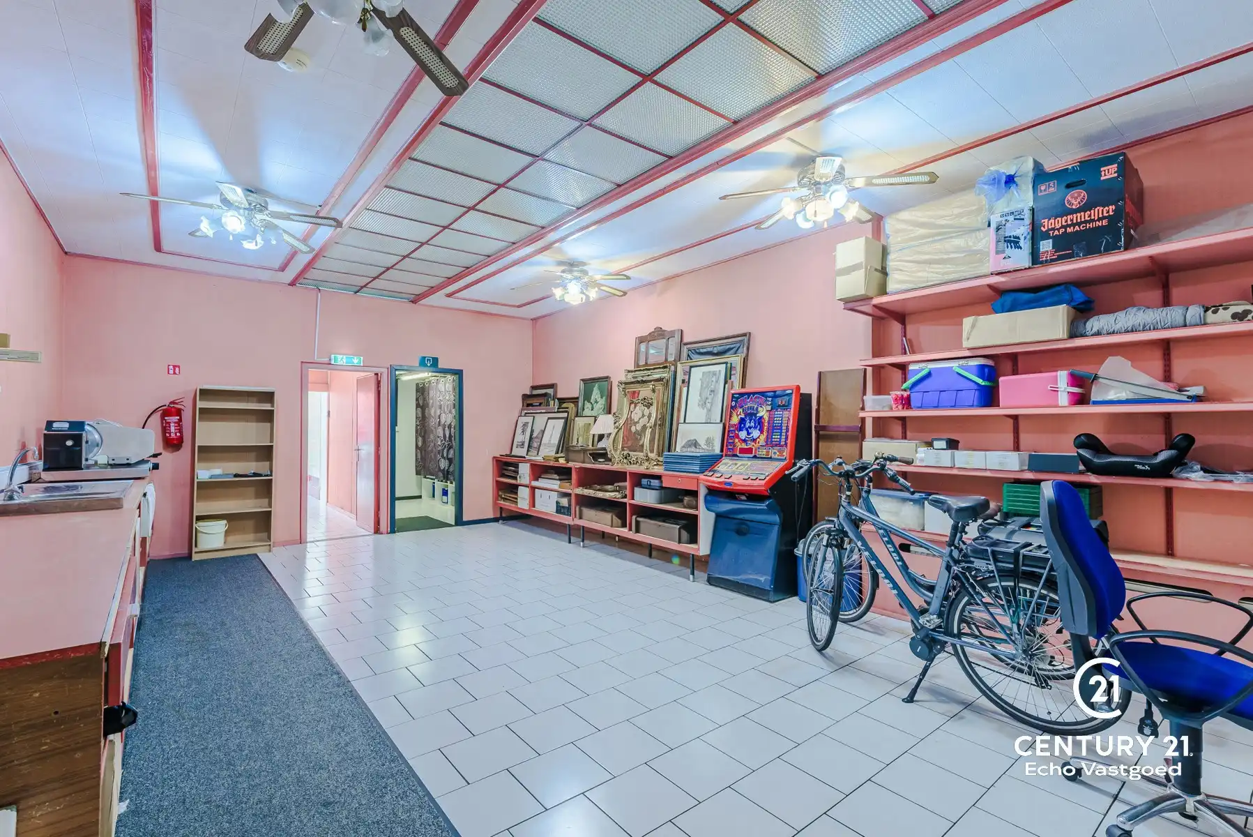 Ruim, startklaar handelspand met woonst op toplocatie foto 6