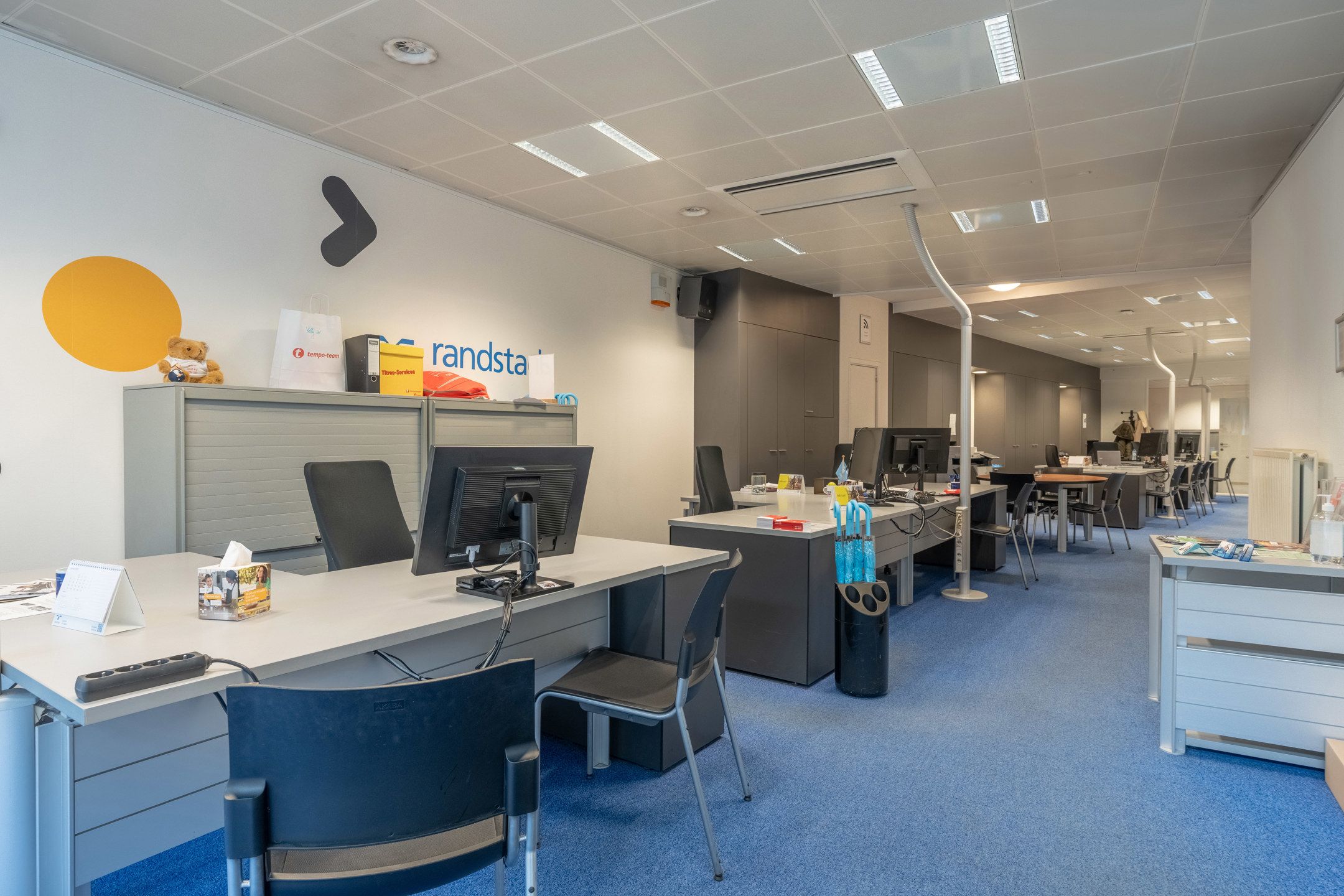 Centraal gelegen kantoorruimte op ideale locatie te Mol. foto 4