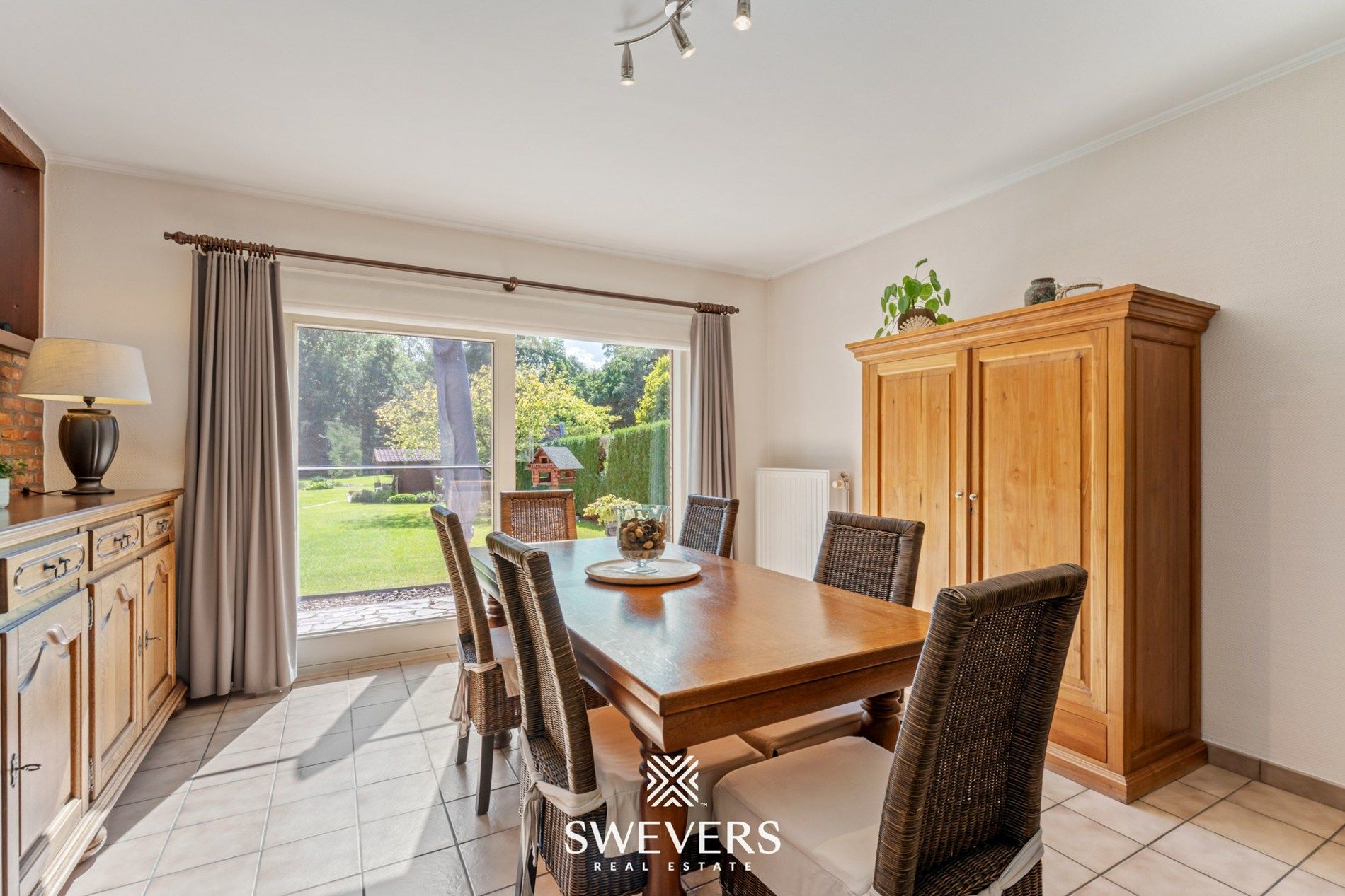 Verzorgde woning met 3 slaapkamers en rustig gelegen op zonnig perceel van 42a foto 9