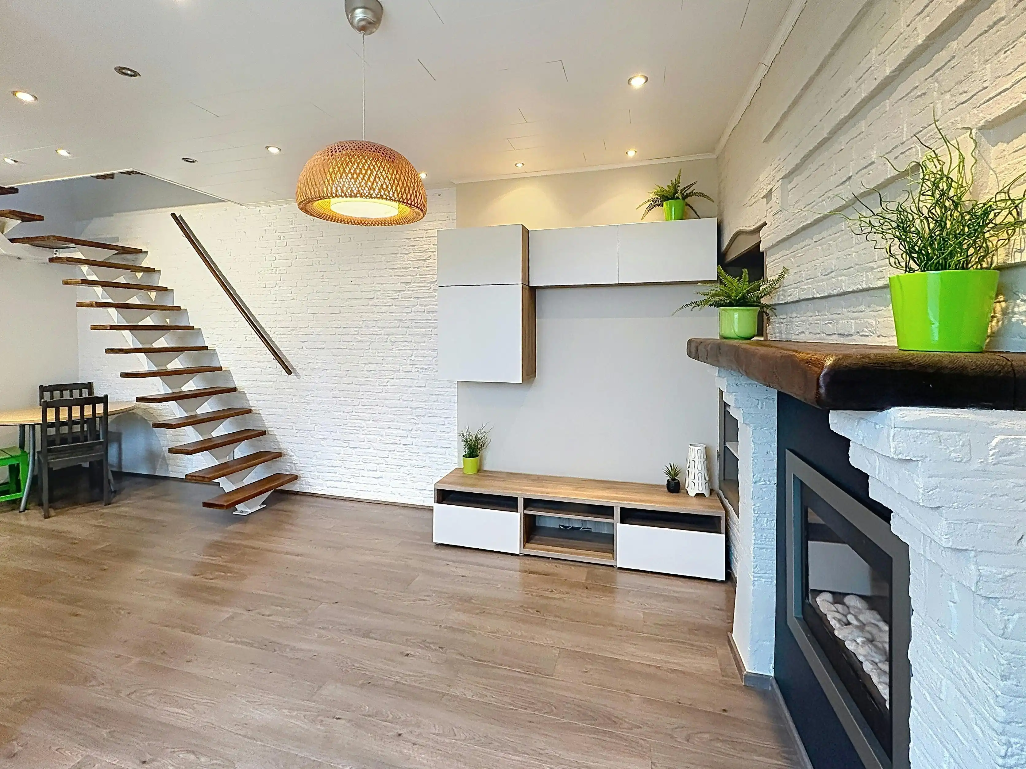 Woning met 2 slaapkamers te koop in Baasrode foto 2