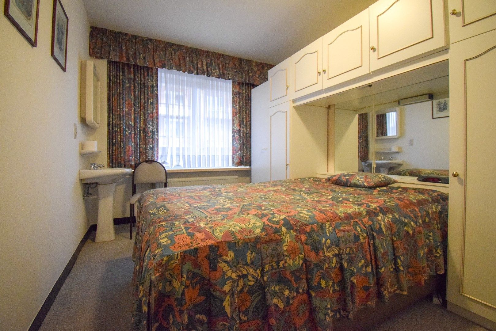 Ruim appartement met drie slaapkamers, terras en mogelijkheid garage op de zeedijk foto 8