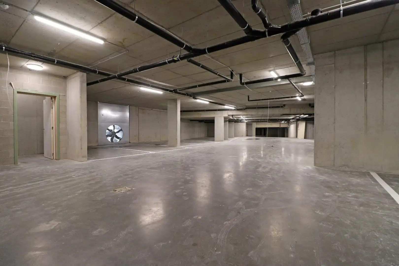 Prachtige penthouse met ruim terras foto 8