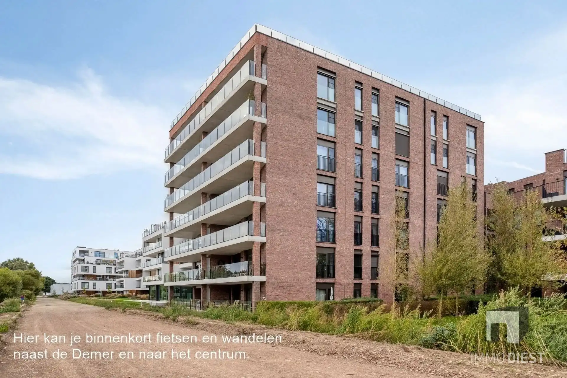 Gelijkvloers appartement met 3 slaapkamers, 2 terrassen en parking foto 22