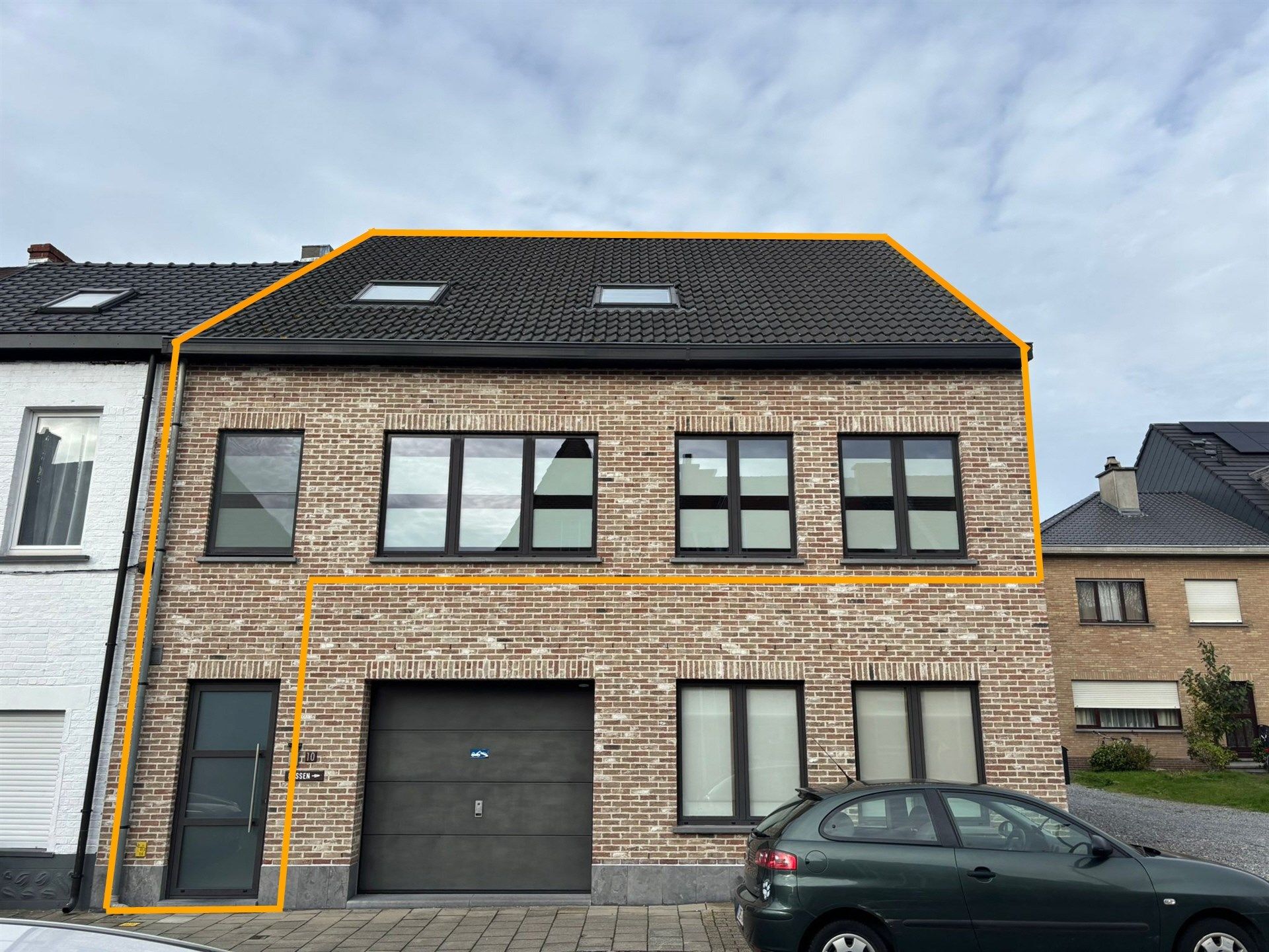 Ruim en lichtrijk duplex appartement met 3 slaapkamers en garage foto {{pictureIndex}}