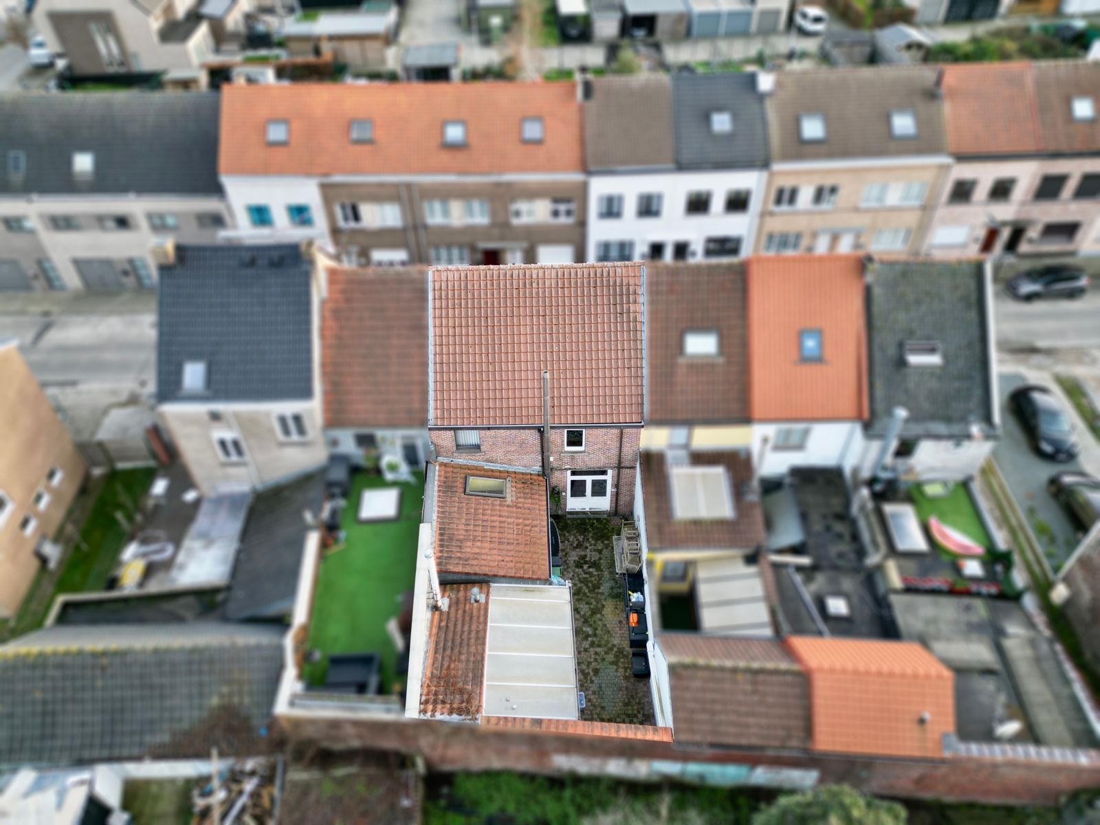 Zéér ruime gezinswoning met 6 SLPK én garage! foto 27