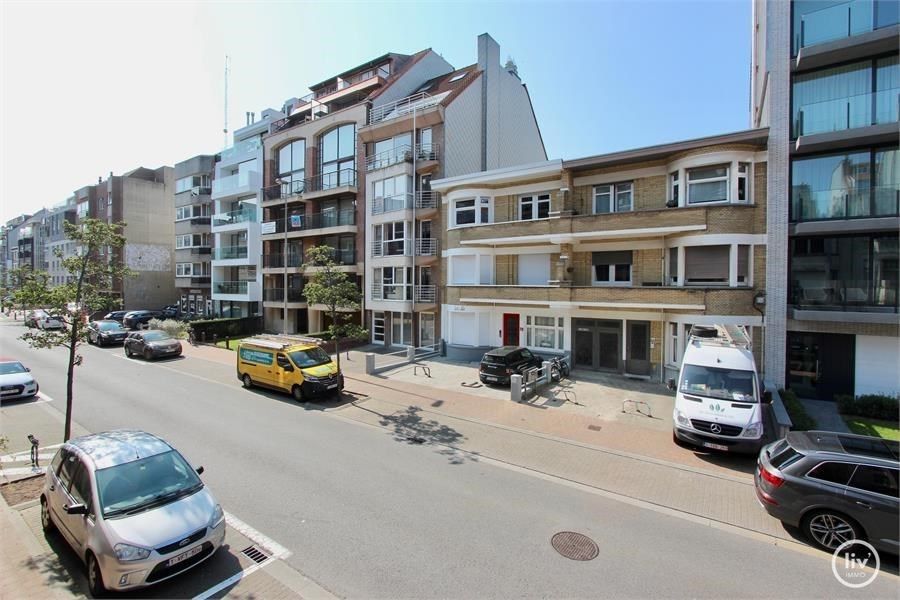 Ongemeubeld: Derde verdiep -  2-slaapkamer appartement aan de zonnekant van de Leopoldlaan, op wandelafstand van het strand en de winkels. foto 6