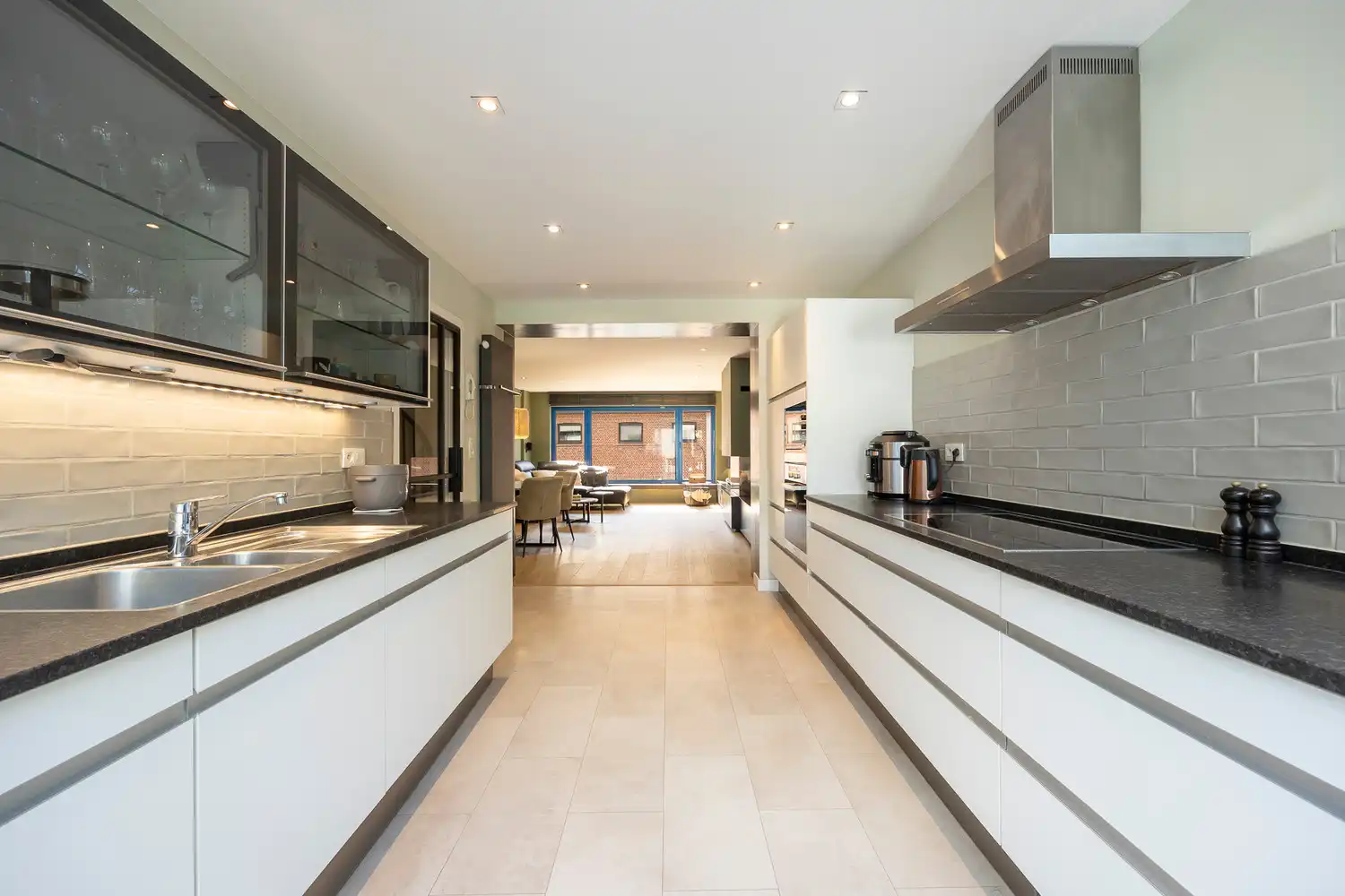 RUIME BEL-ÉTAGE MET DRIE SLAAPKAMERS IN CENTRUM BURCHT foto 14