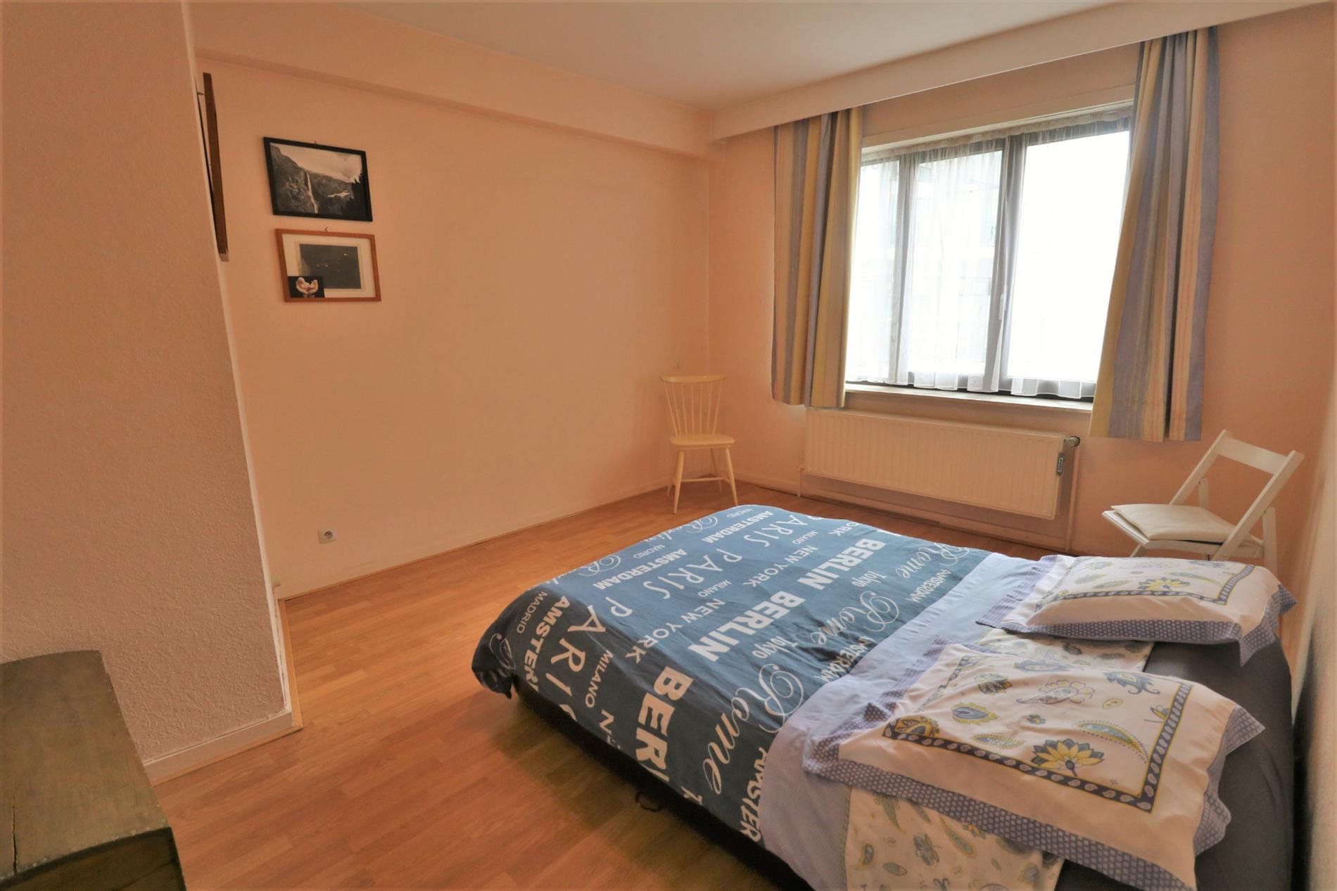Verzorgd 2 slaapkamer appartement in het centrum van Oostende! foto 6