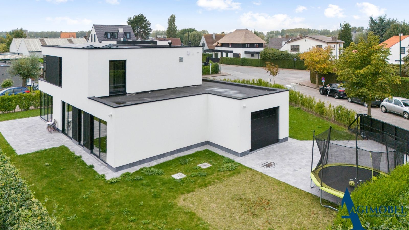 Exclusief te koop: Luxueuze, moderne villa in rustige residentiële omgeving foto 3