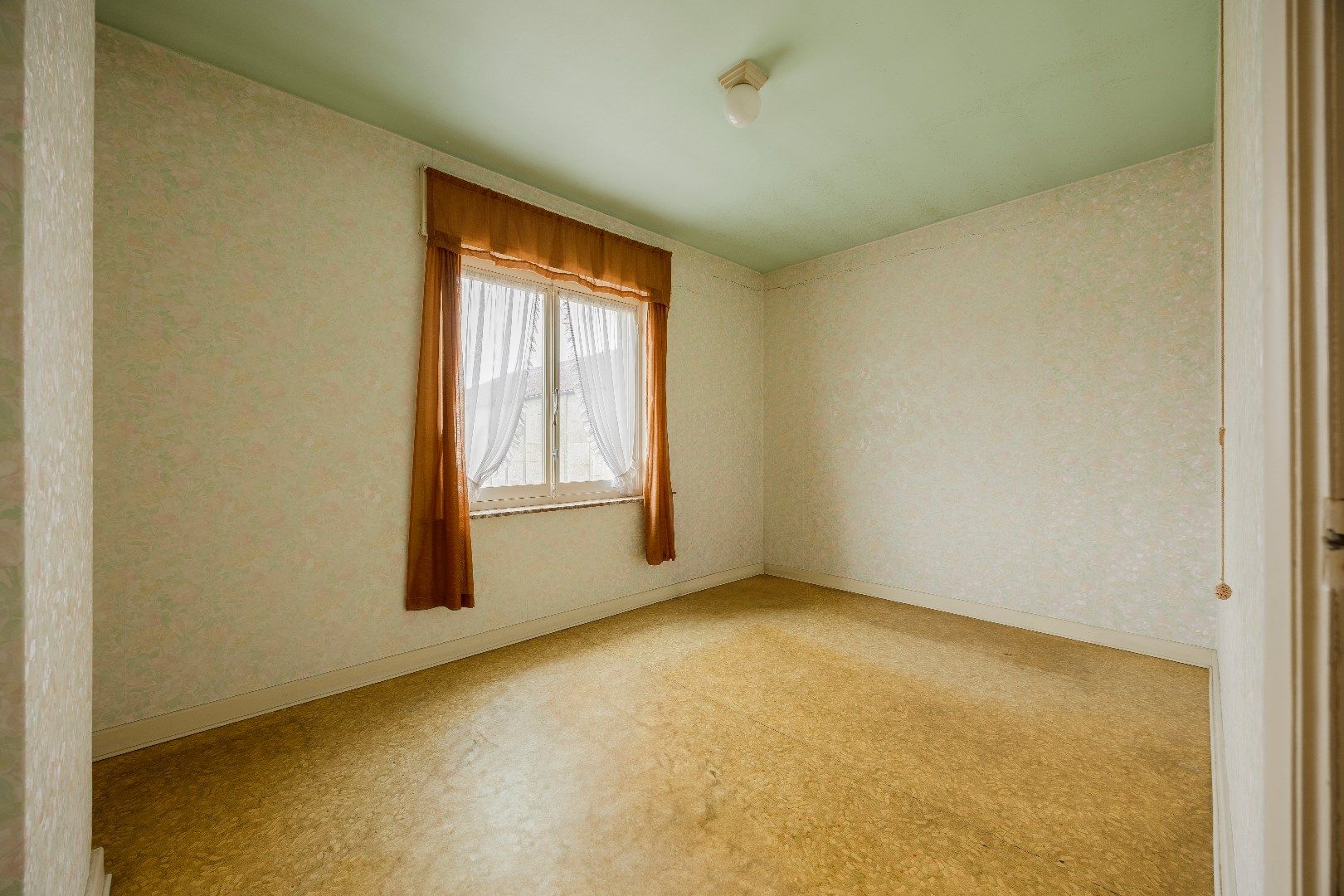 Kloeke halfopen woning op rustige locatie.  foto 12