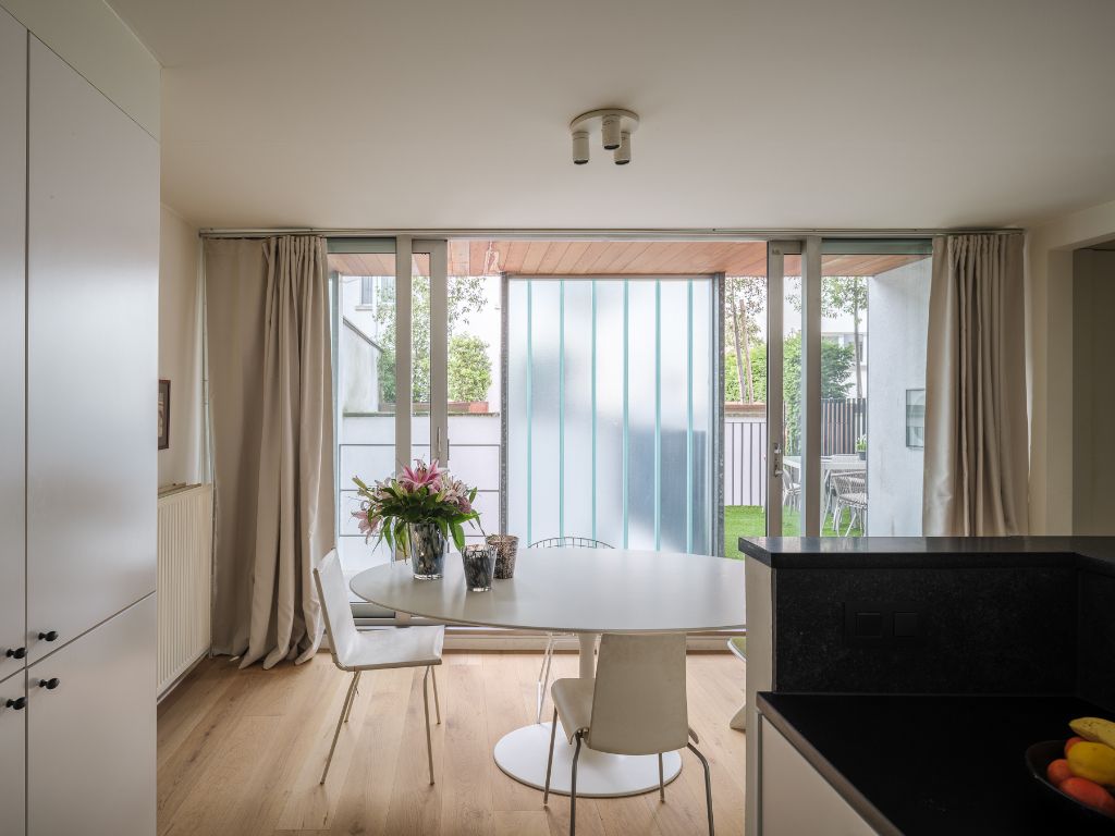 Toplocatie Centrum Gent – Stijlvol 2 slpk-appartement met ‘loft-allures’ en buitenruimte in de Koningstraat. foto 7