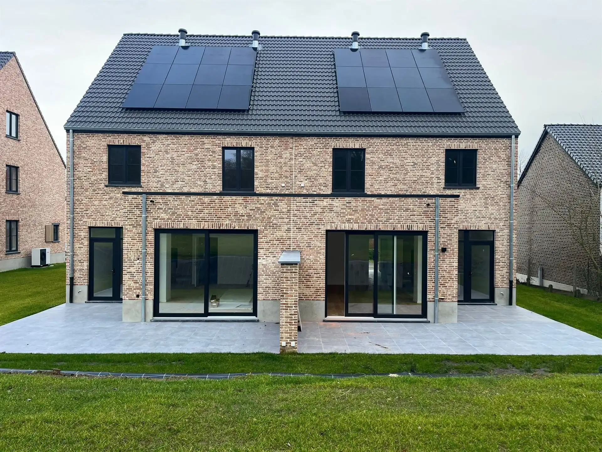 Prachtige nieuwbouw op rustige locatie foto 4