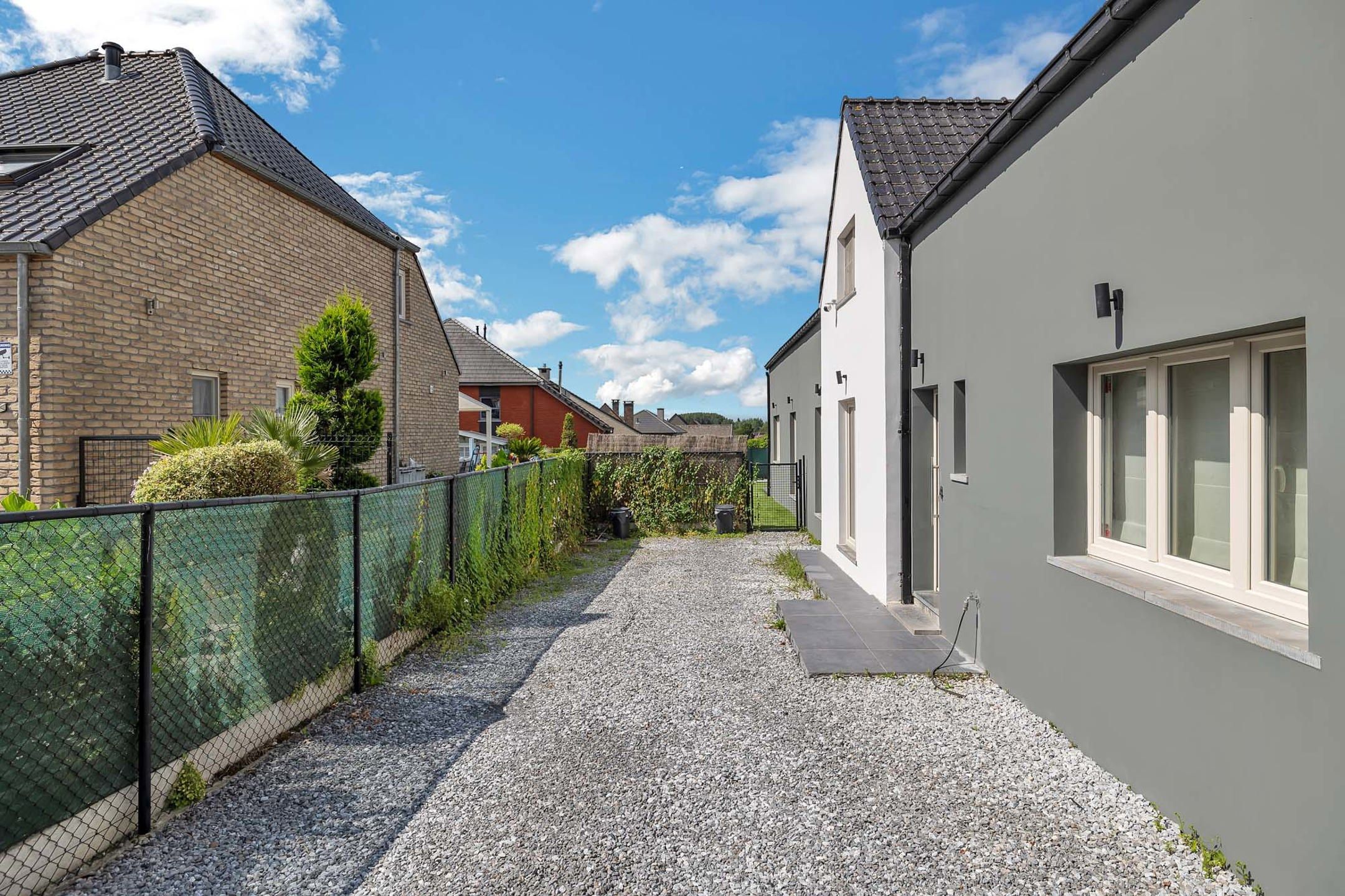 Gerenoveerde woning op strategische locatie met 5 slaapkamers foto 24