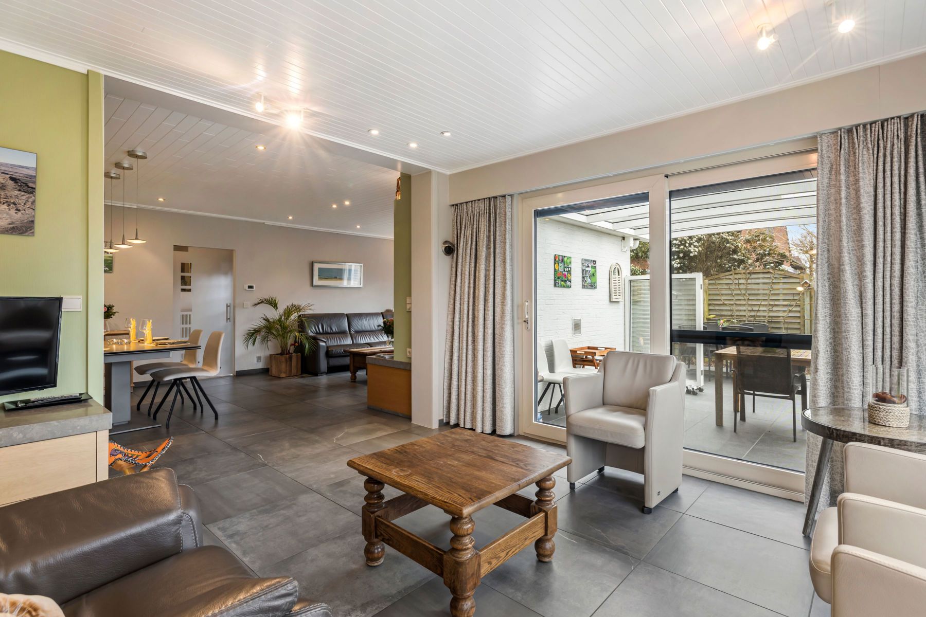 Instapklare bungalow met prachtige tuin, 4 slpks en garage foto 10