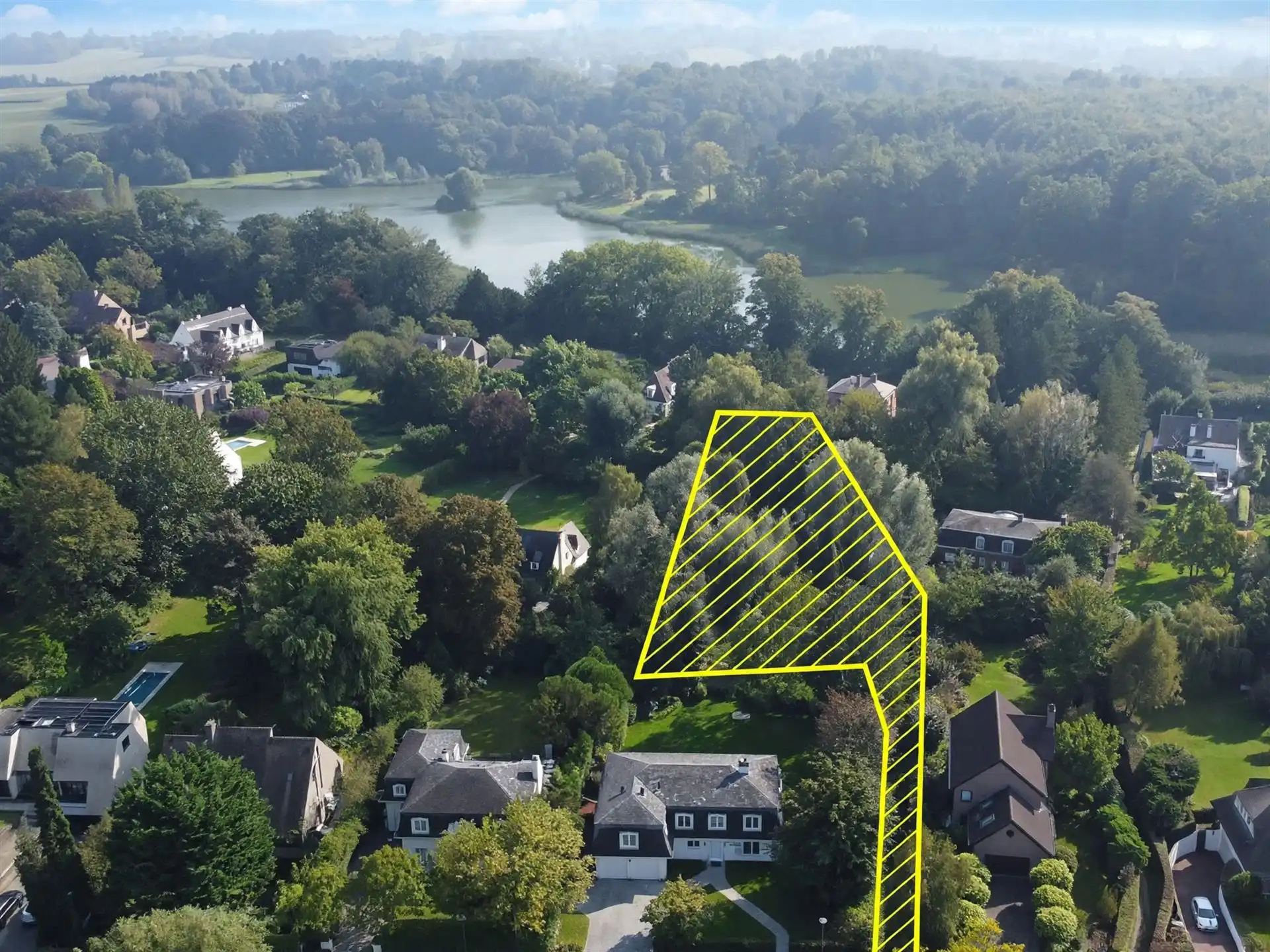 Exclusieve bouwgrond van 2.466 m² foto 3