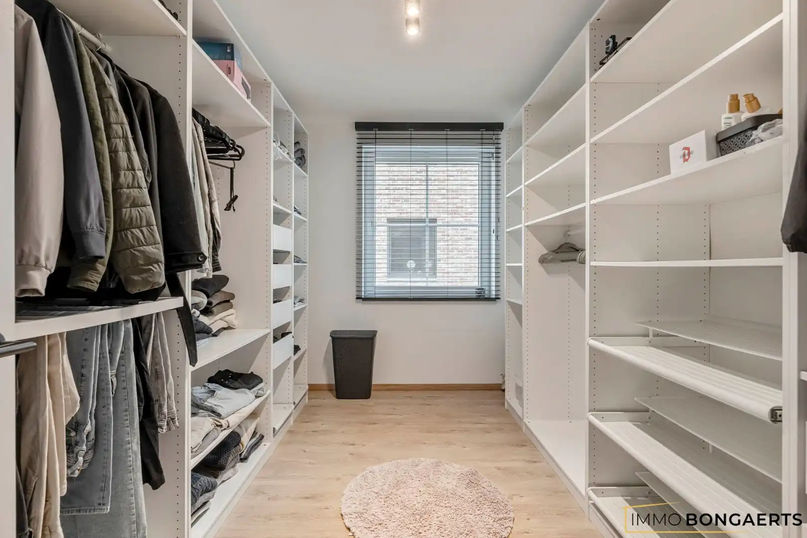 Recente gezinswoning met 3 slaapkamers  foto 22