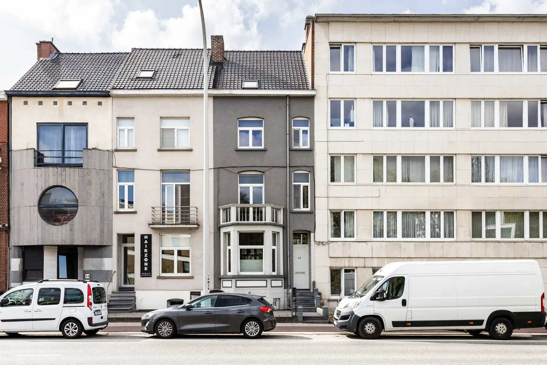 Instapklare herenwoning met 4 slaapkamers en stadstuin!  foto {{pictureIndex}}