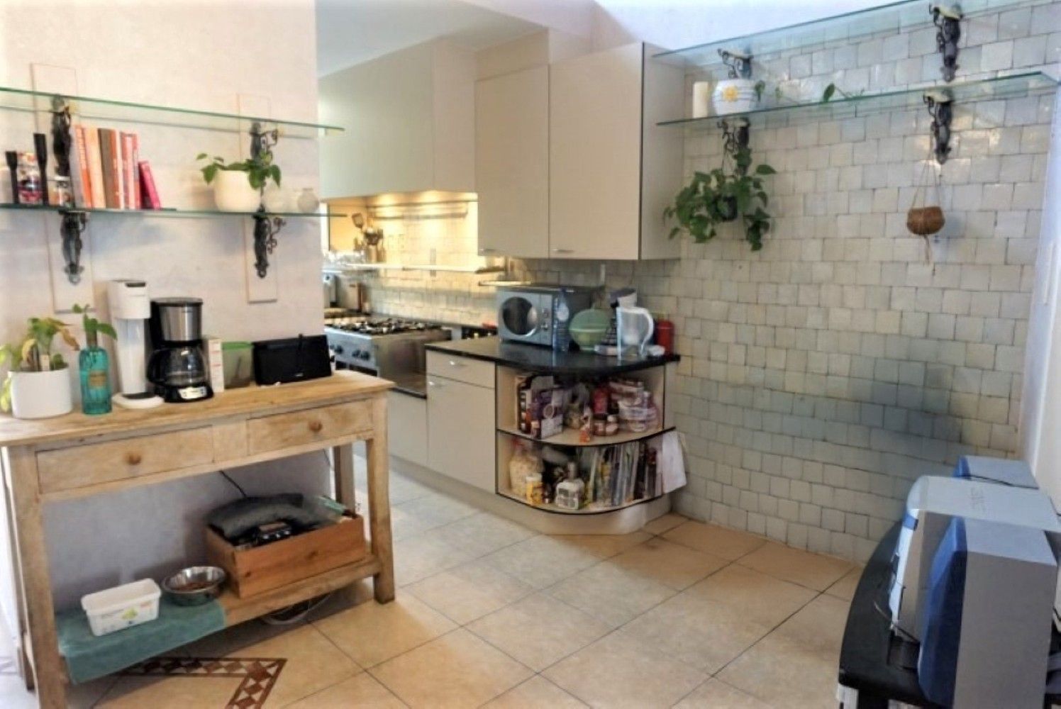 Instapklaar en ruim pand met stadskoer binnen de ring van Leuven foto 15