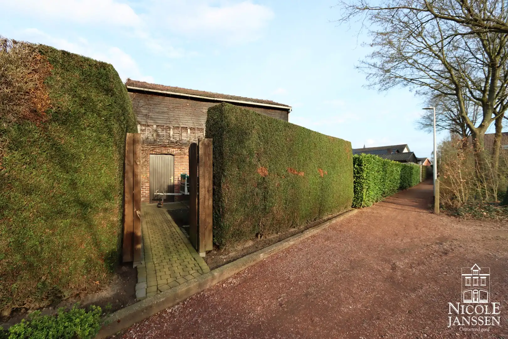Verzorgde gezinswoning met mooie tuin in Geistingen foto 25
