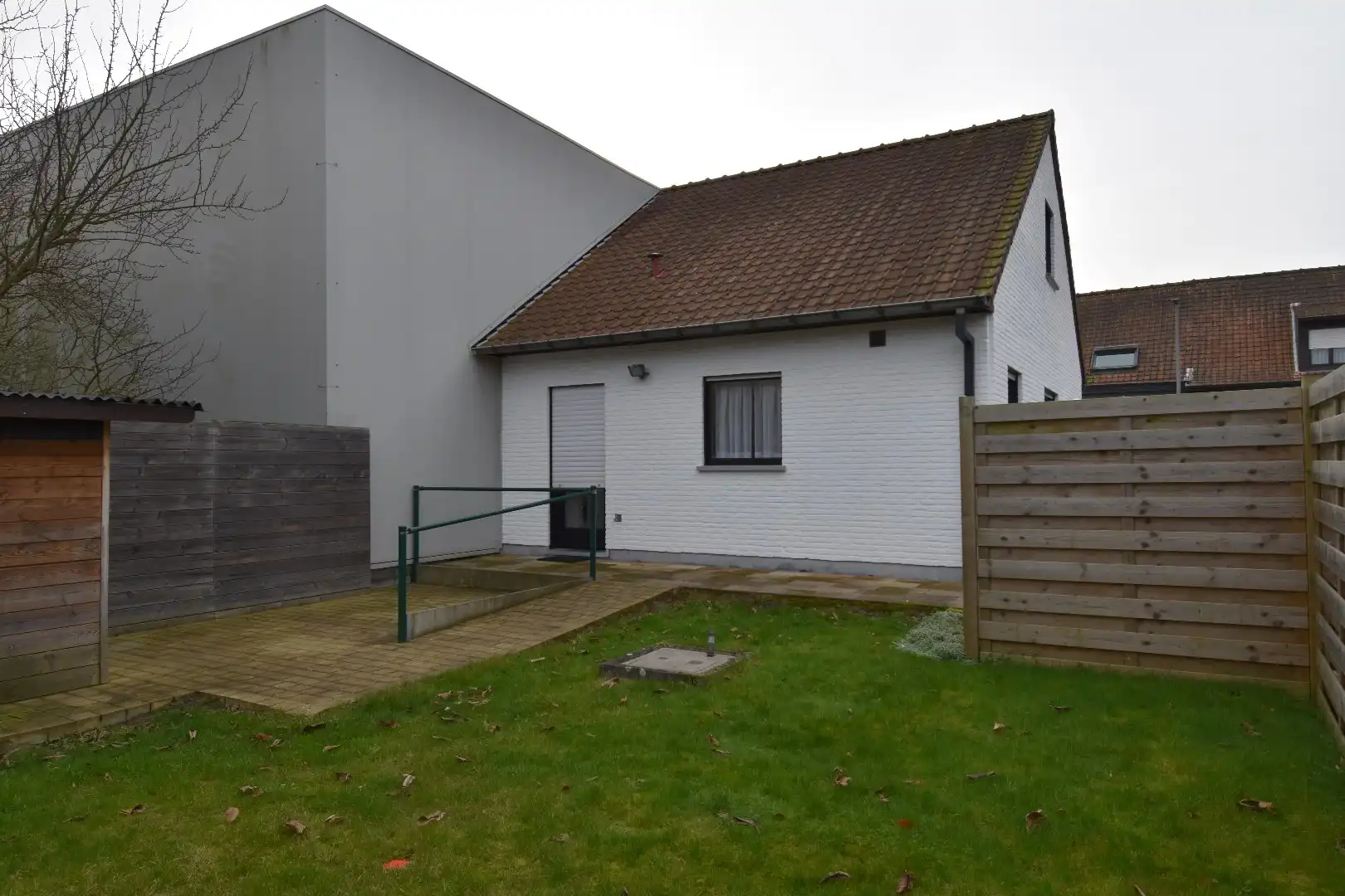 Verzorgde halfopen woning dichtbij het centrum van Heule foto 10
