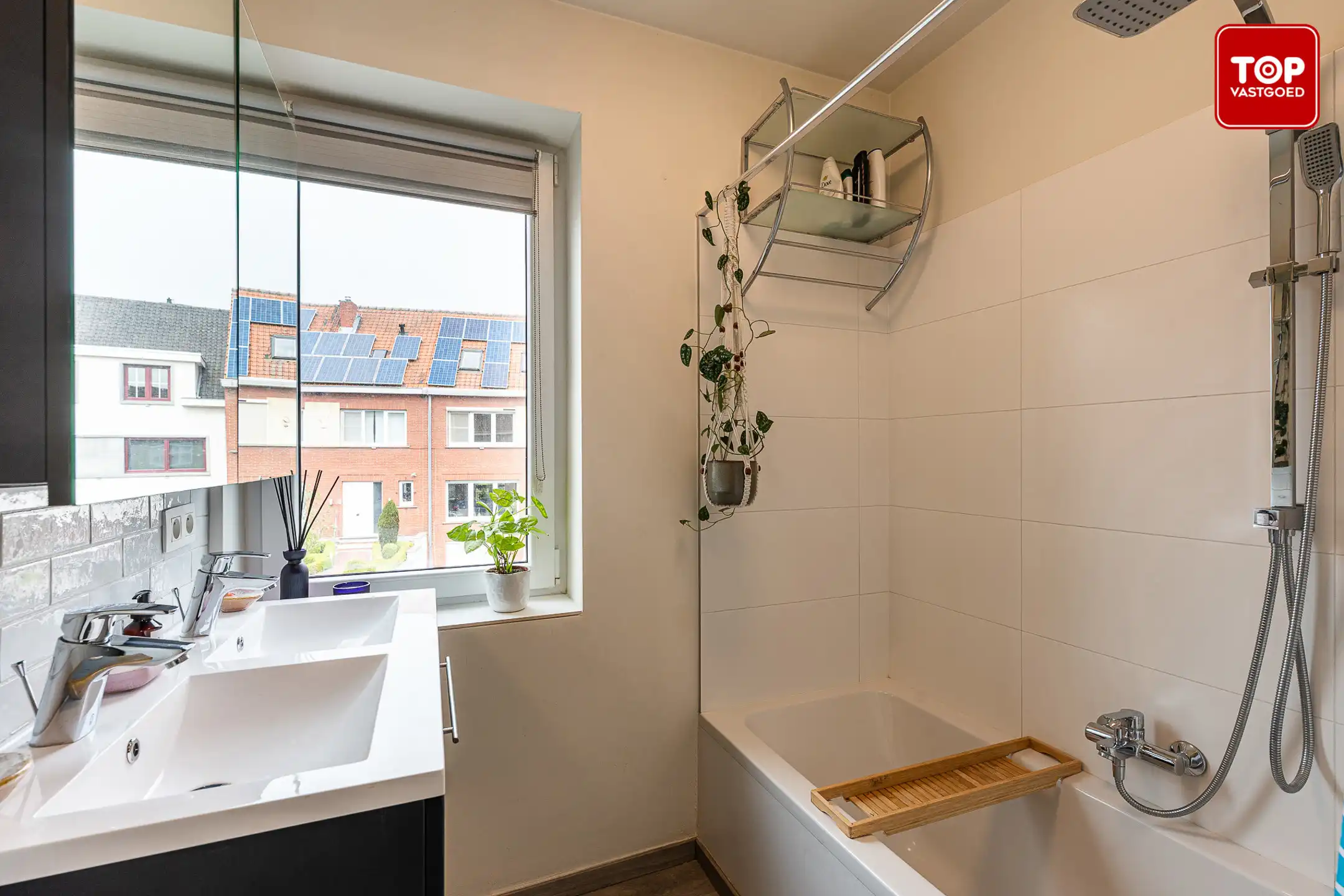 Energiezuinige woning met tuin en garage op gunstige locatie foto 14