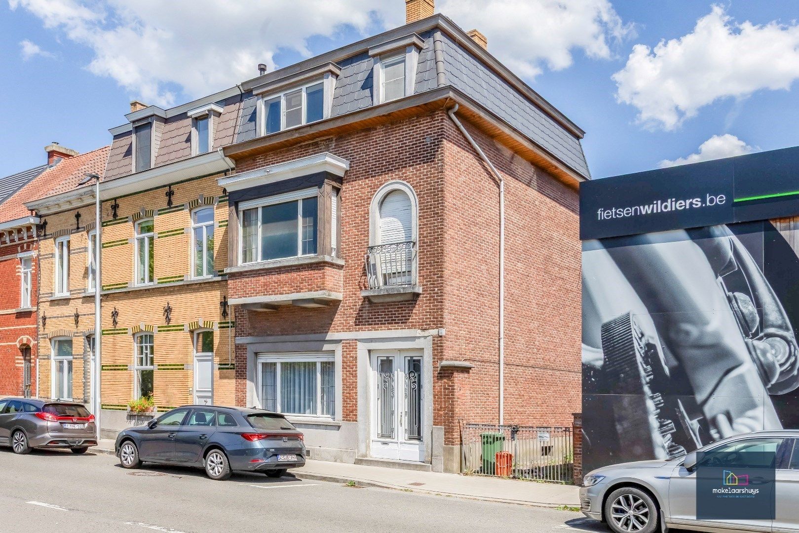 Hoofdfoto van de publicatie: Te renoveren karakterwoning te Gent (Mariakerke) 