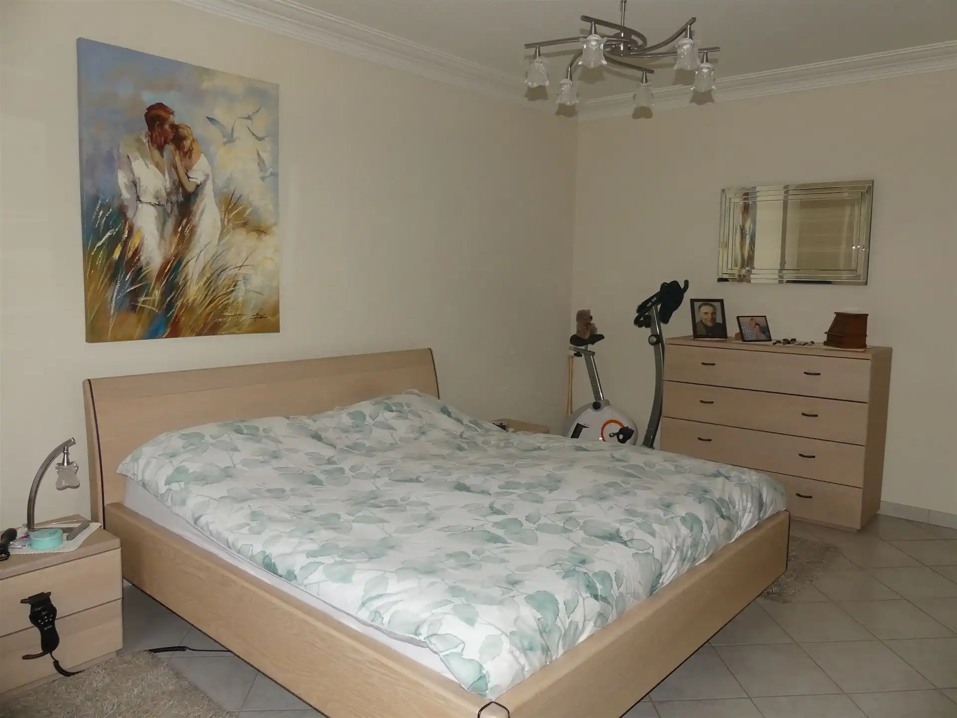 Ruime en rustig gelegen open bebouwing met 3 slaapkamers foto 9