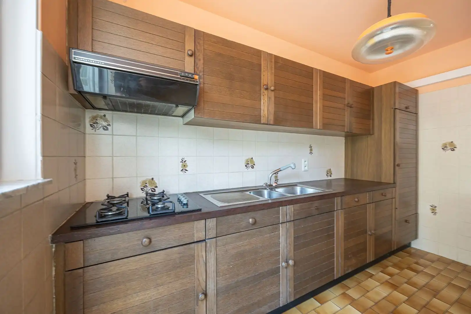 Appartement met airco, 2 slaapkamers, balkon en garagebox foto 9