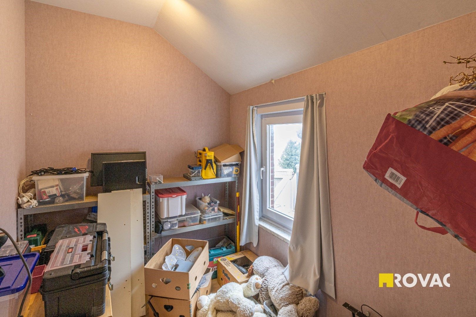 Rijwoning met 2 slaapkamers (mogelijks 3) en koer foto 16