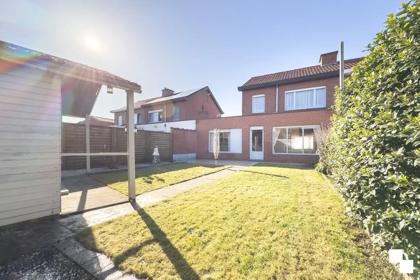 Rustig gelegen woning met garage te Kachtem foto 2