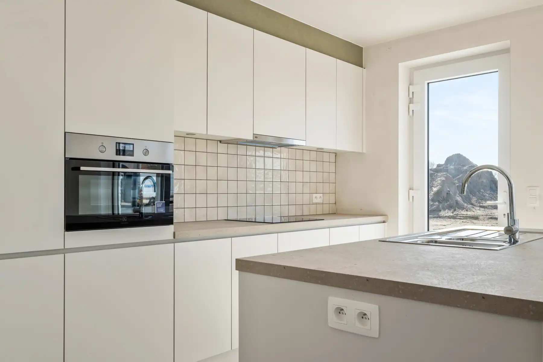 Ruime energiezuinige woning met open zicht te Gistel. foto 6