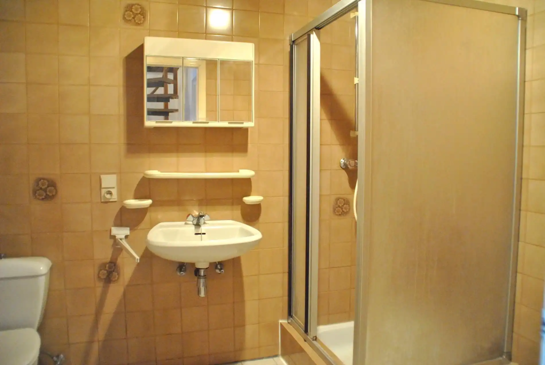 Zeer ruim duplex-appartement met 3 slaapkamers! foto 5