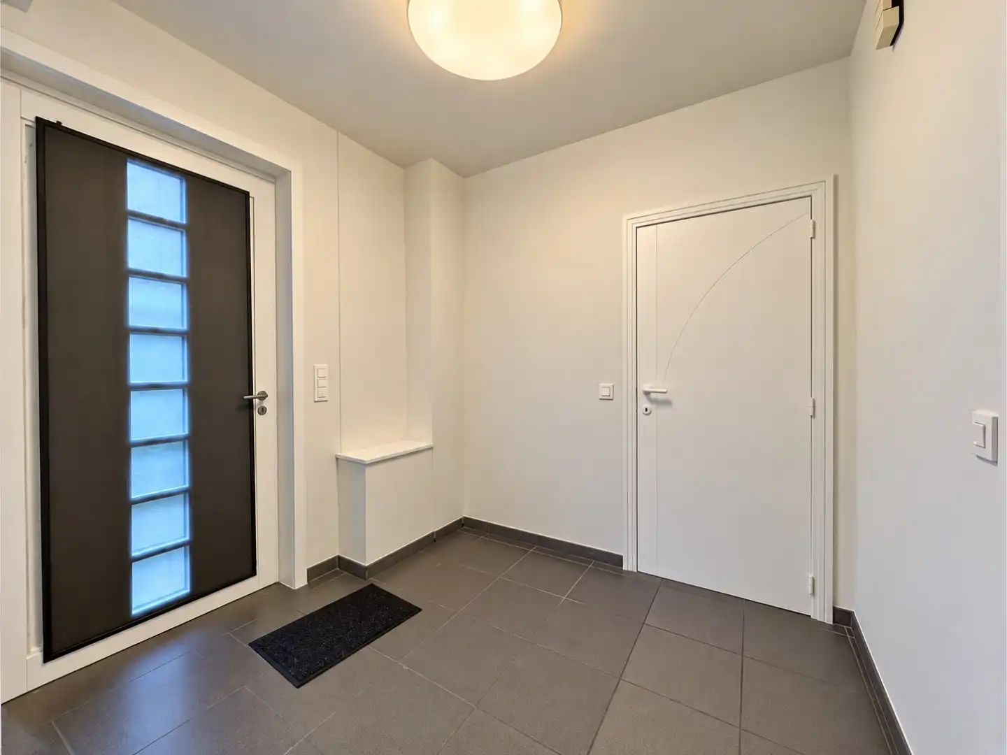 Recent opgefrist gelijkvloers appartement met tuin en garage – Rabotstraat 63, Belzele (Evergem) foto 11