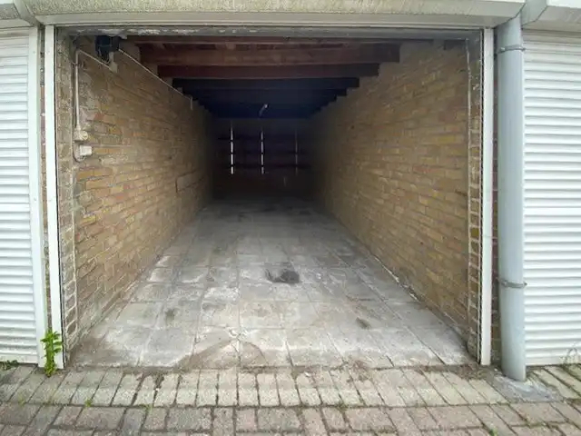Gelijkvloerse garagebox gelegen aan de Meerlaan foto 5
