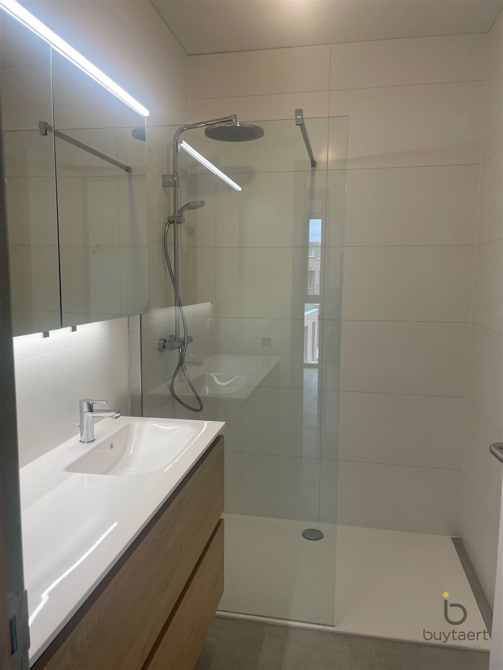 APPARTEMENT IN TEUNISHOF: Heerlijk thuiskomen! foto 13