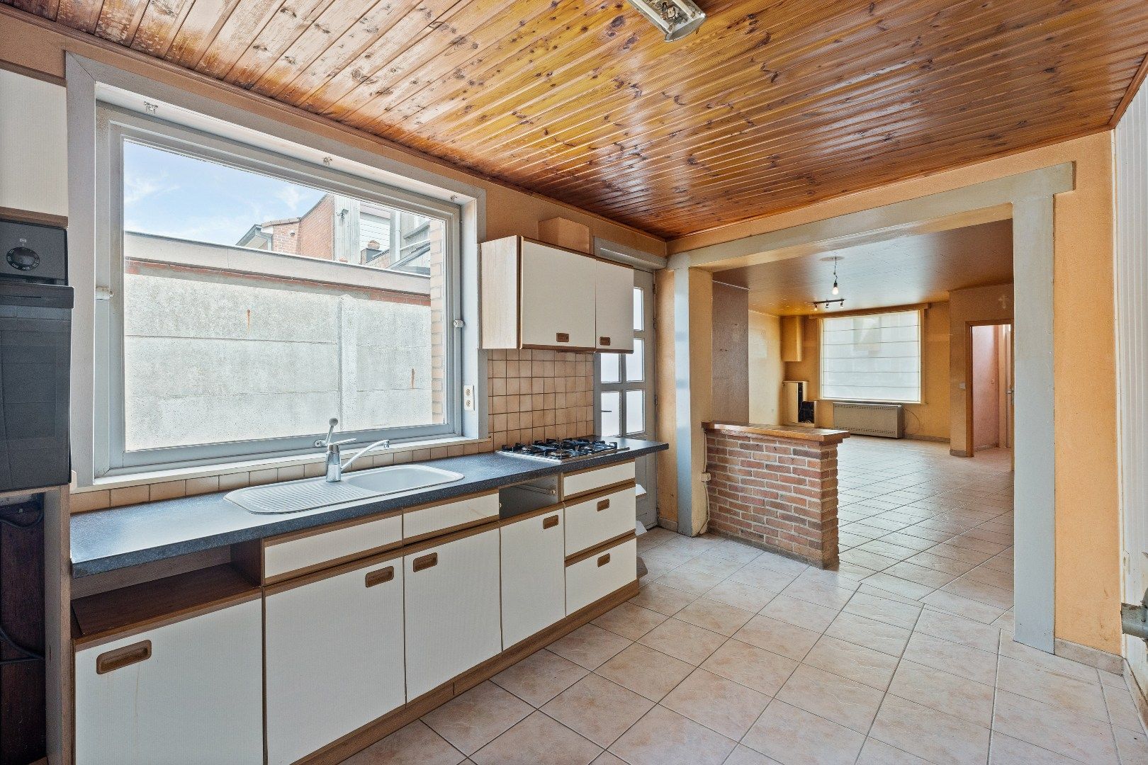 Woning met 3 slaapkamers en zonnige tuin in Ledegem foto 4