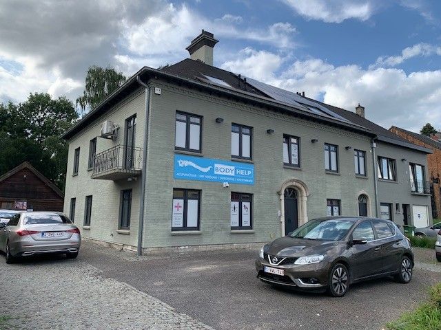 Instapklaar duplexappartement te Aalst foto {{pictureIndex}}