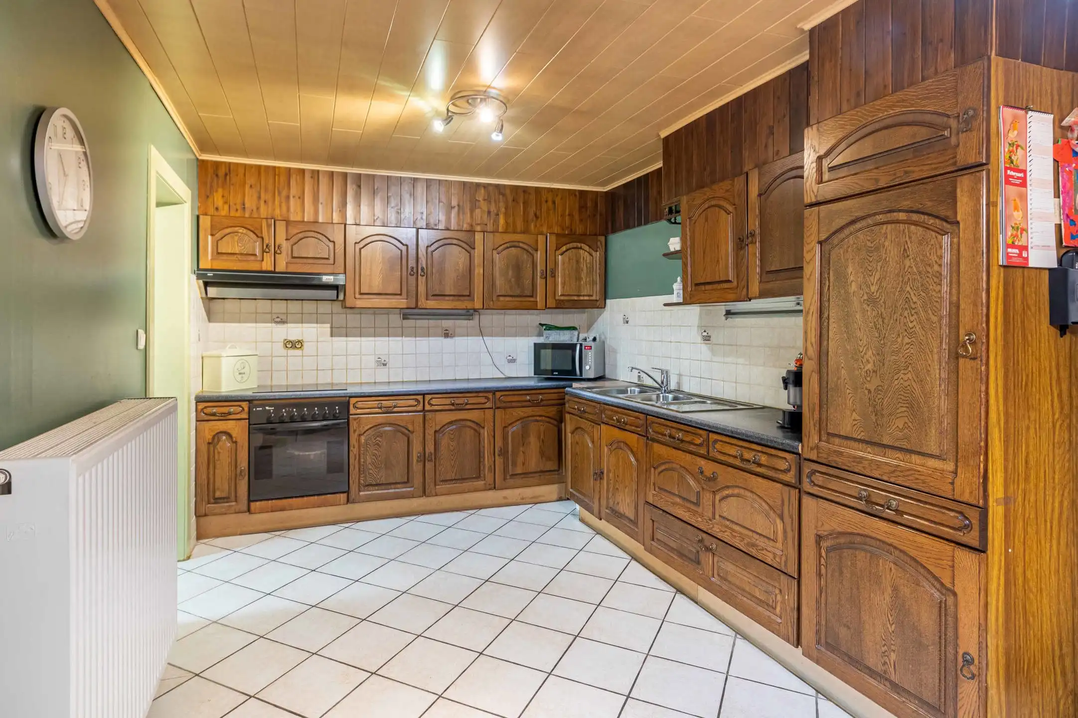 Gezellige woning op centrale locatie met dubbele garage!  foto 8