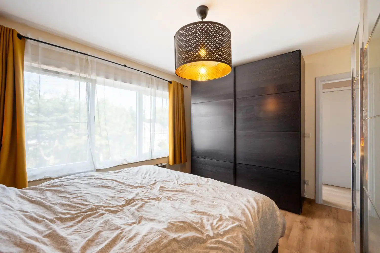 Gerenoveerd appartement met 2 slpkrs, terras en garage nabij centrum Keerbergen foto 10