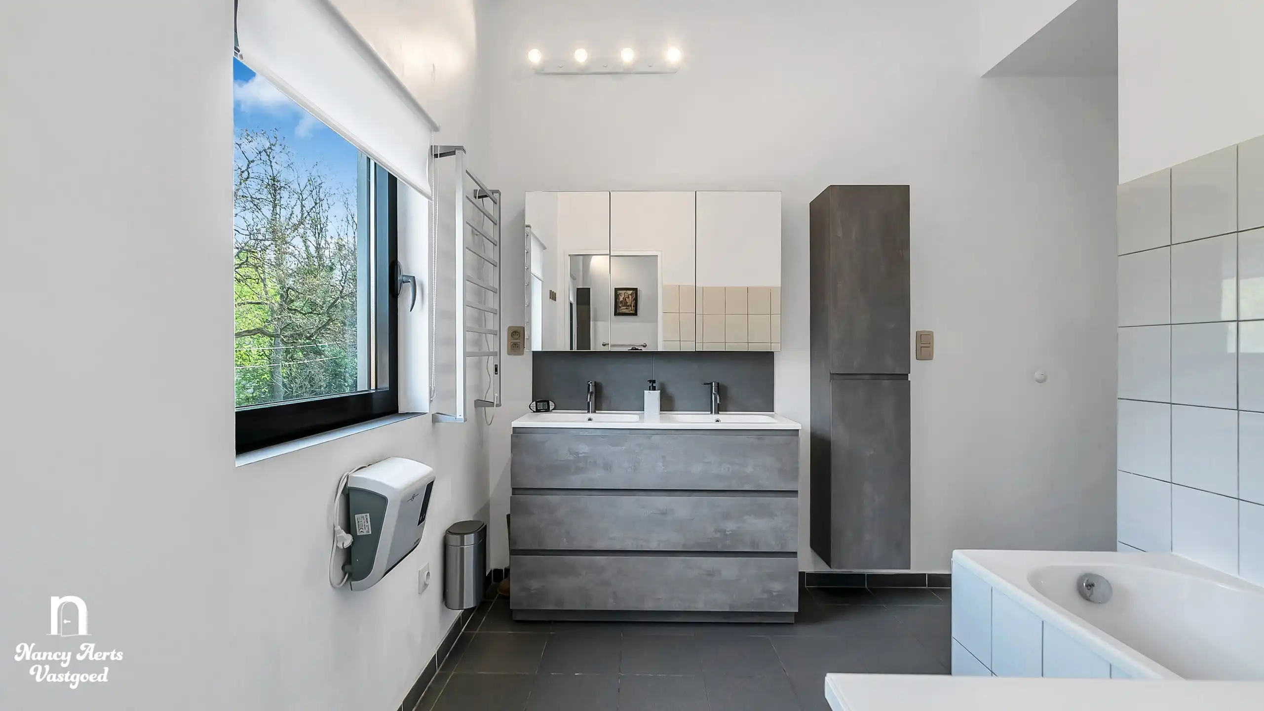 Karaktervolle duplex met loftgevoel en tuin in Zonhoven foto 15