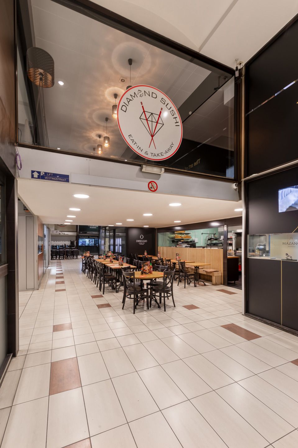 Top gelegen horecapand in de Empire Center Diamantwijk foto 5