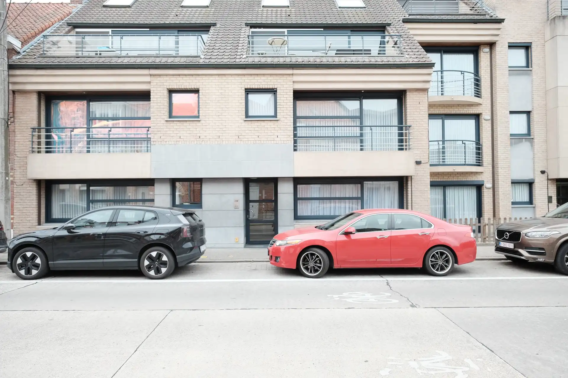 Gezellig gelijkvloers appartement met terras, tuintje en optionele garage foto {{pictureIndex}}