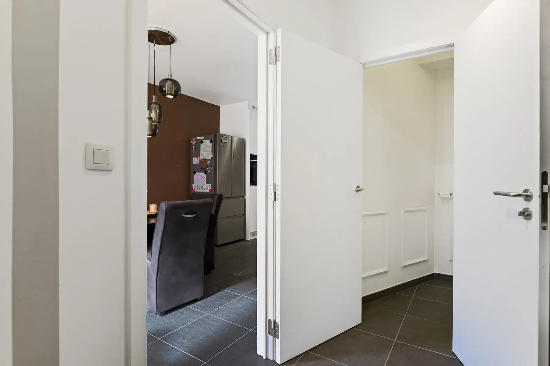 Recente woning op centrale ligging met garage foto 7