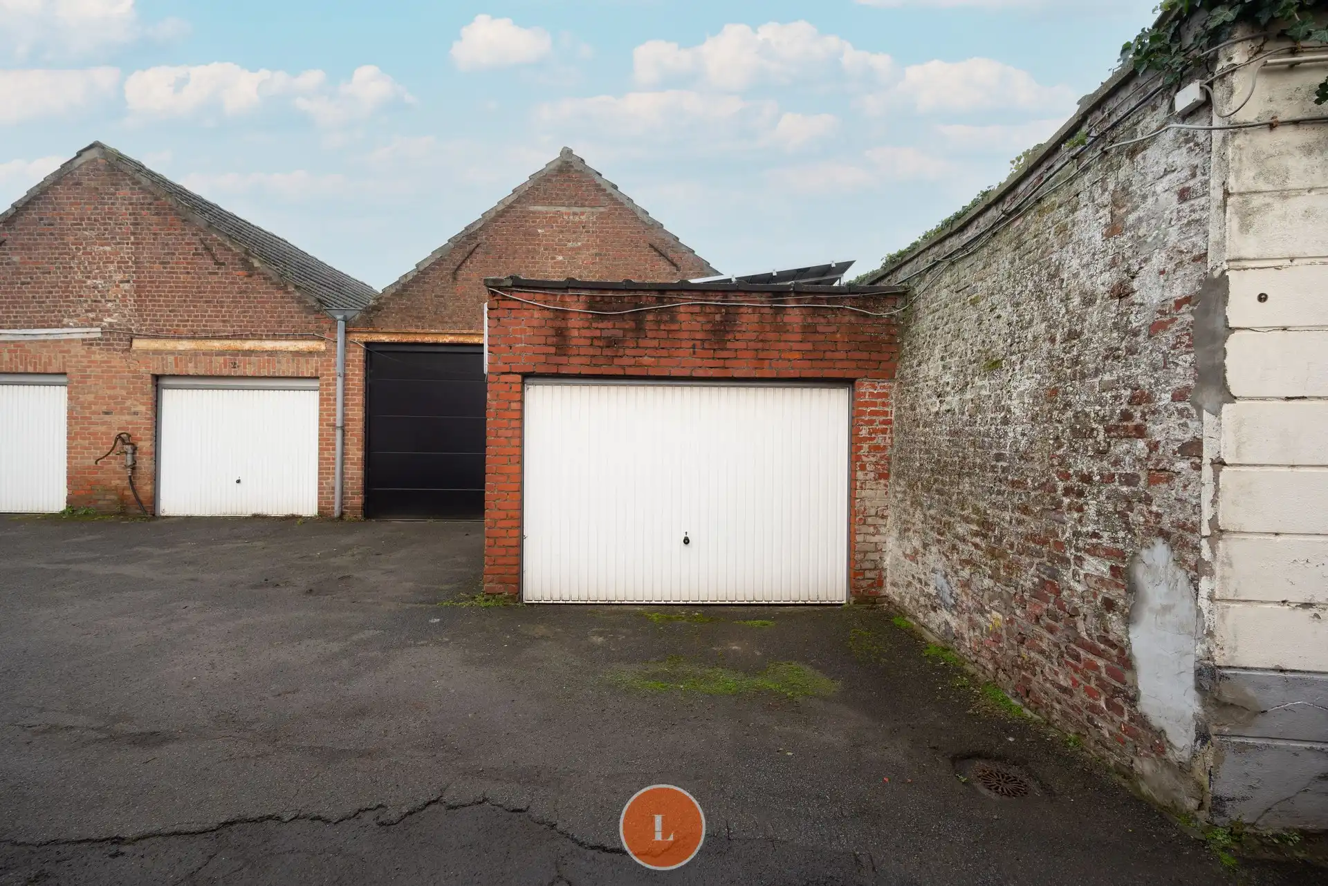 Garage te koop in Menen foto {{pictureIndex}}