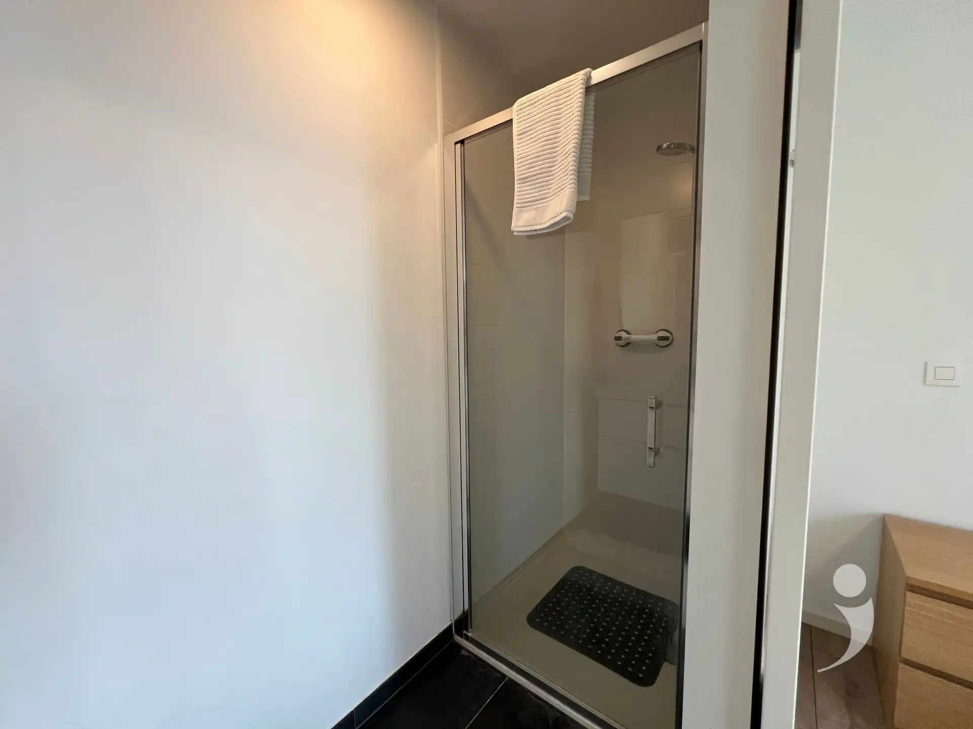 Ruim 2 slaapkamer appartement foto 8