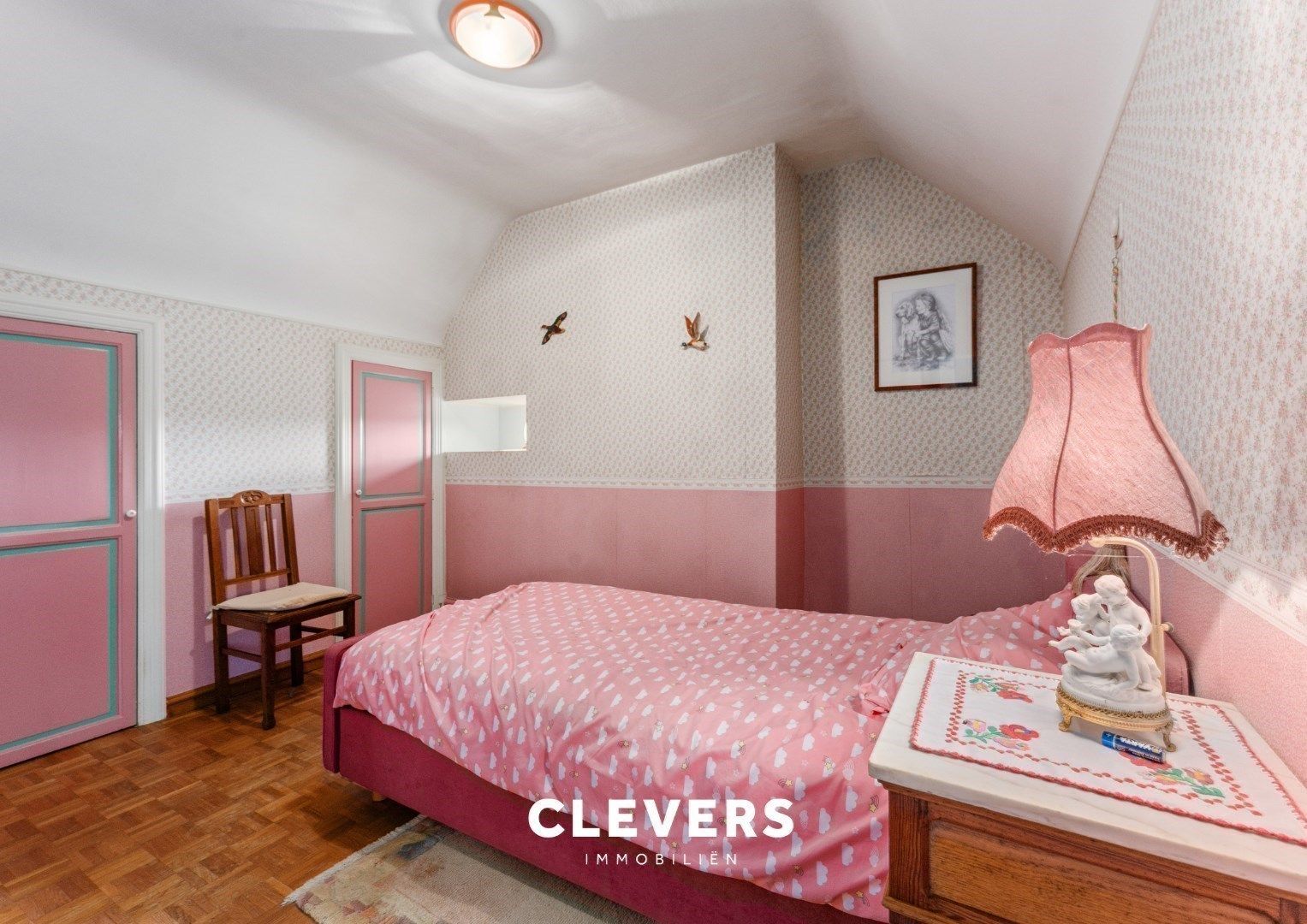 Exclusieve hoeve met betoverende tuin foto 18
